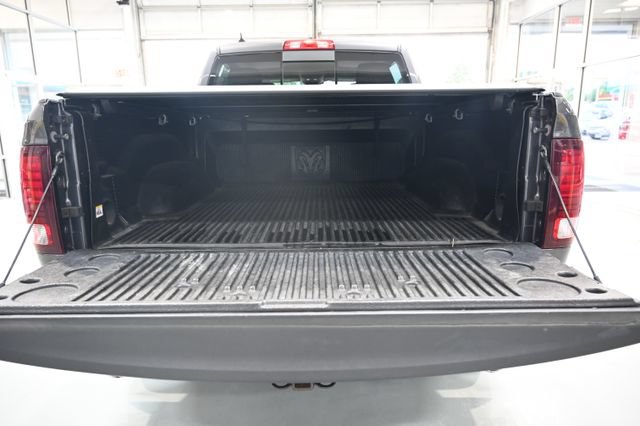 Used 2017 RAM 1500 Sport w/ Quick Order Package 26Q Night AWD/4WD image 7