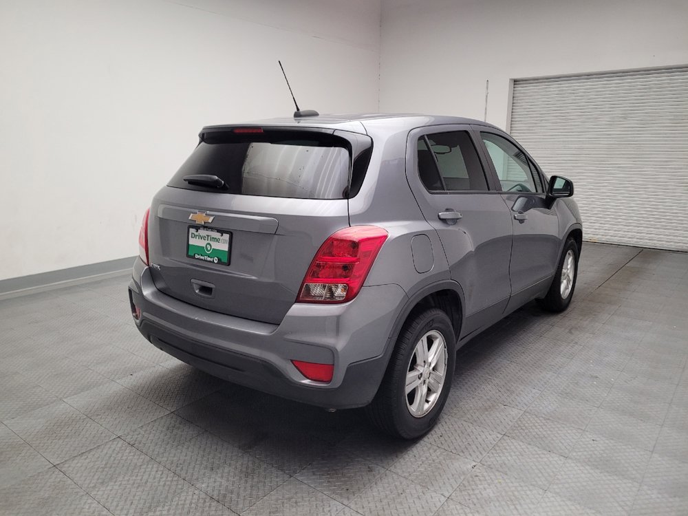 Used 2020 Chevrolet Trax LS w/ Tint and Cruise Package FWD image 9