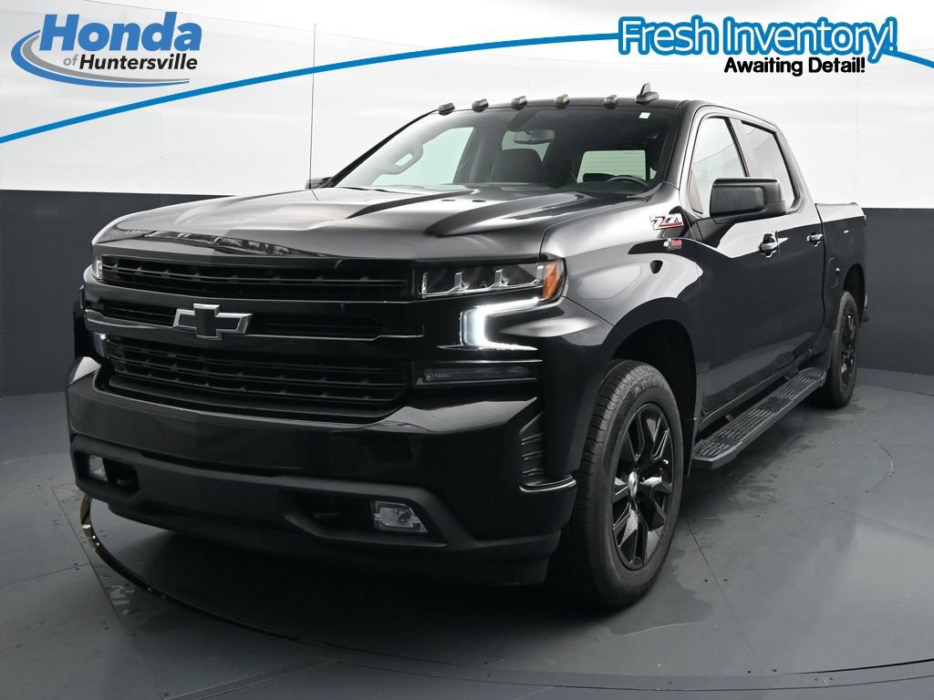 Used 2021 Chevrolet Silverado 1500 RST w/ Convenience Package II AWD/4WD image 4