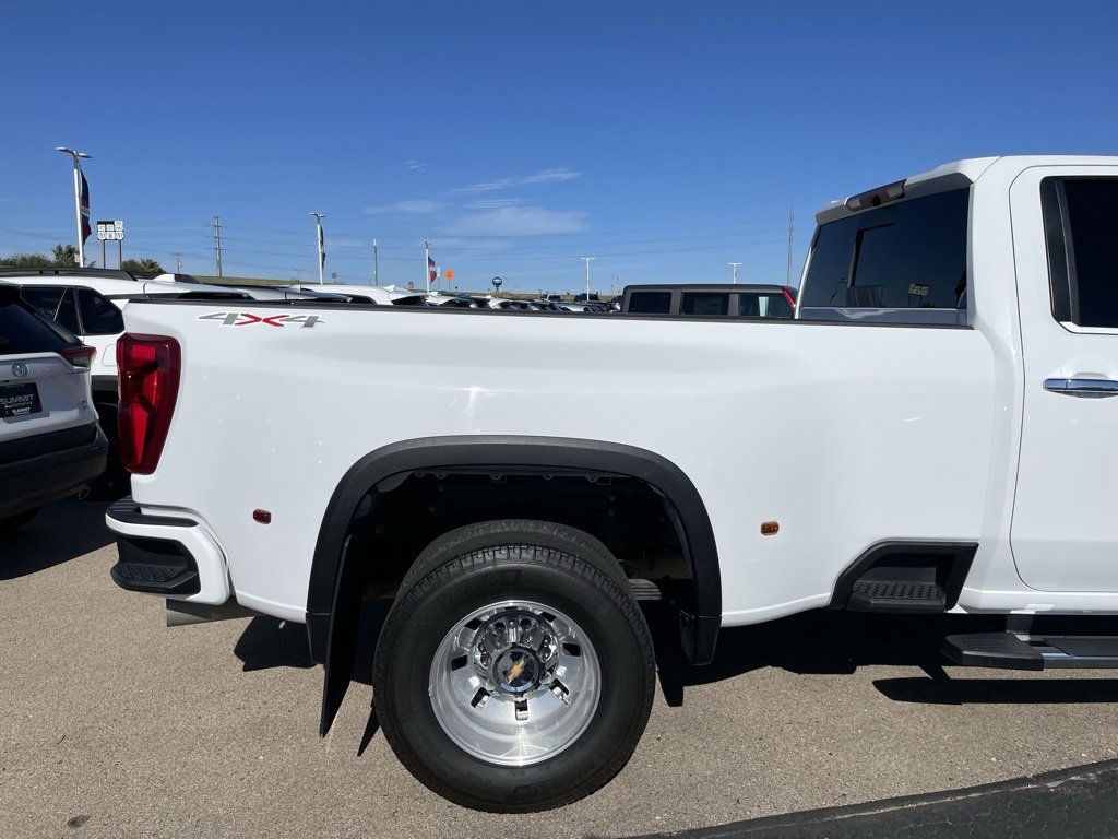 Used 2024 Chevrolet Silverado 3500 LTZ w/ LTZ Plus Package image 37
