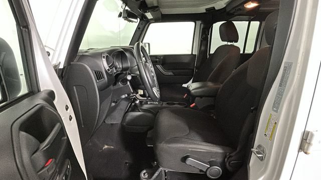 Used 2017 Jeep Wrangler Unlimited Sport AWD/4WD image 12