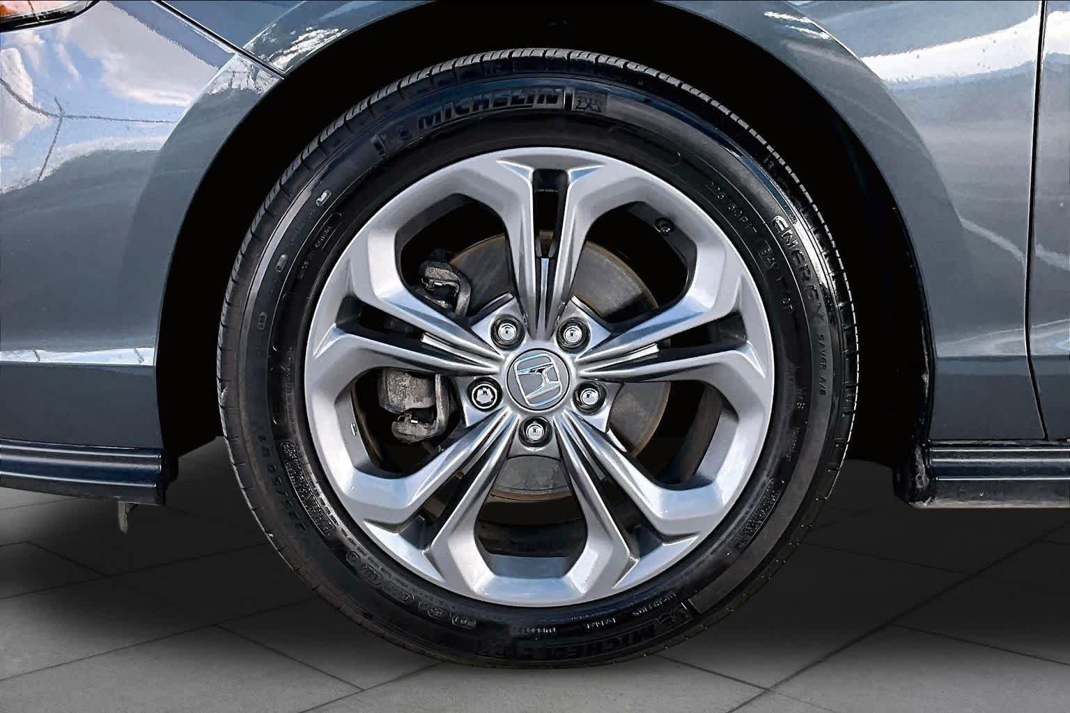 Used 2024 Honda Accord EX image 11