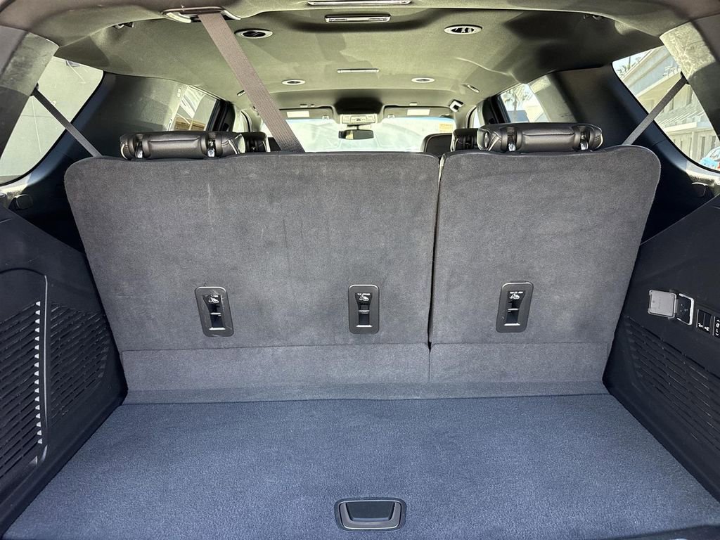 Used 2024 Chevrolet Tahoe Premier image 23