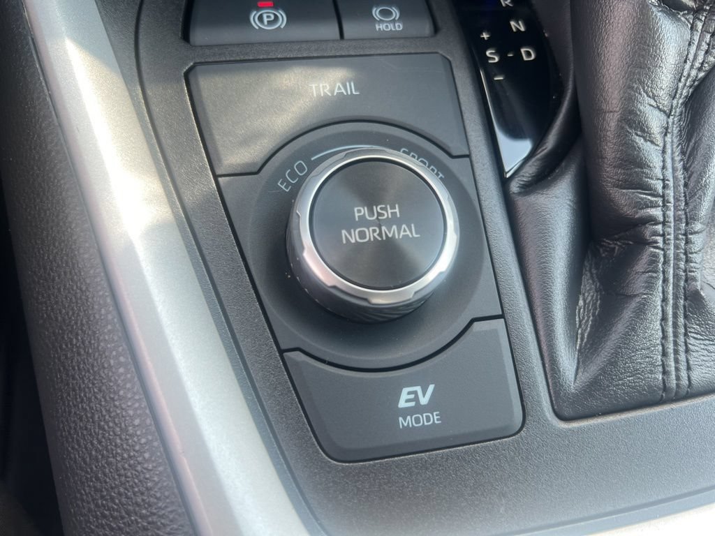 Used 2023 Toyota RAV4 XLE w/ Convenience Package AWD/4WD image 59