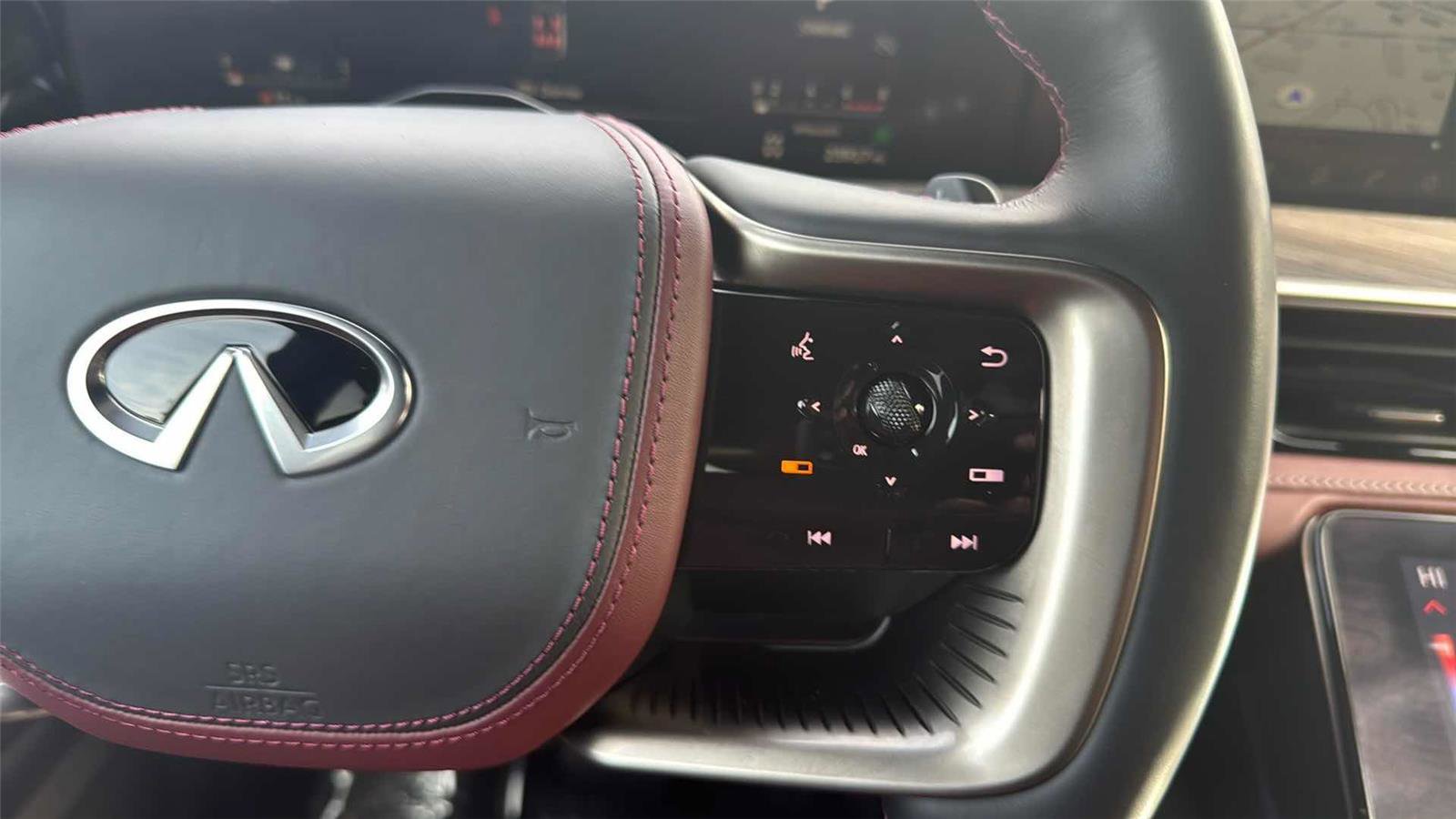 Certified 2025 INFINITI QX80 Autograph image 17