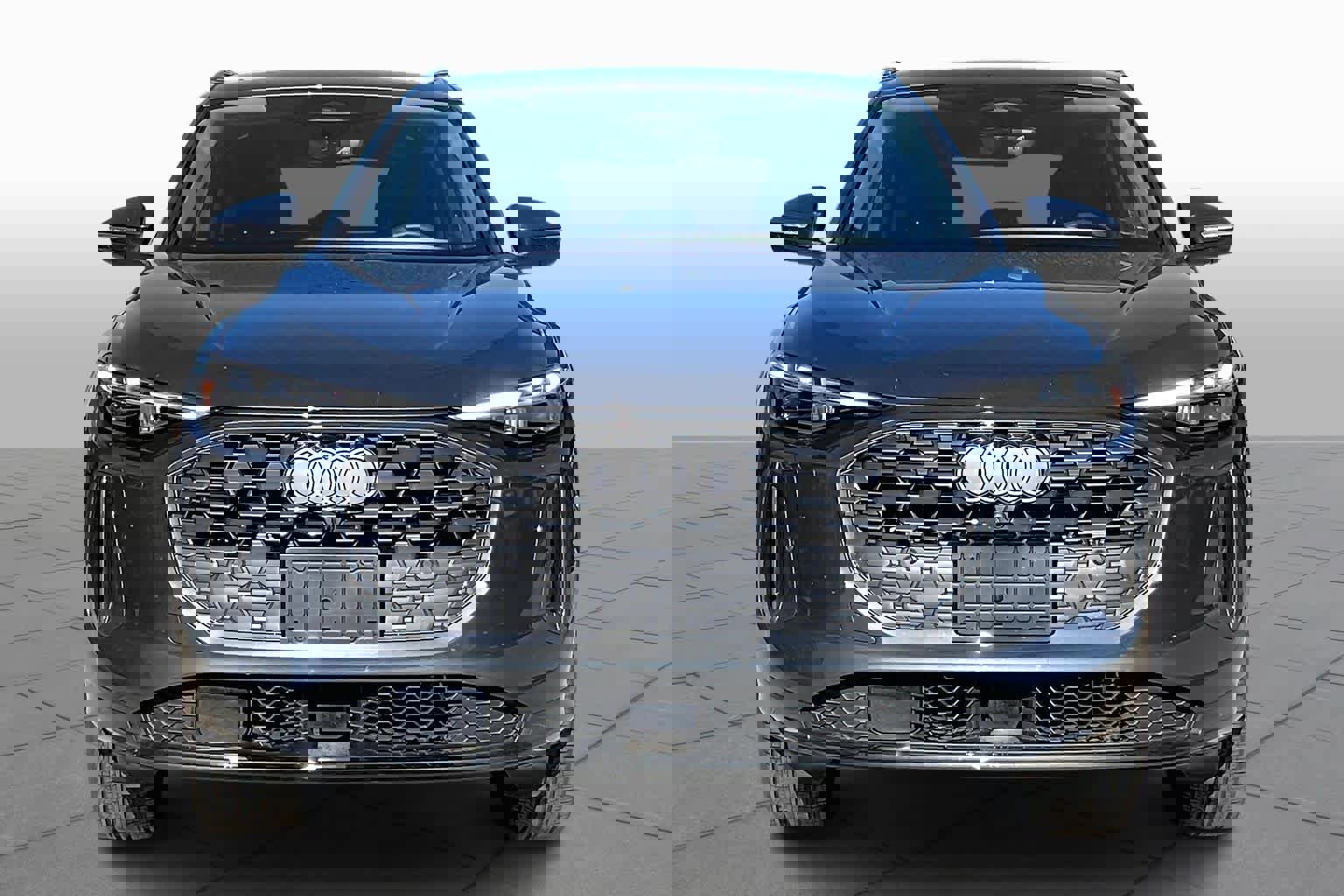 Used 2025 Audi Q5 Premium Plus w/ Premium Plus image 3