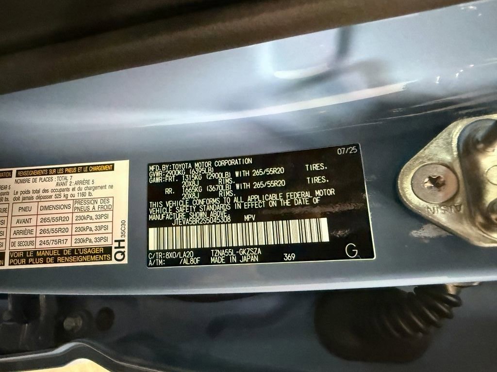 Used 2025 Toyota 4Runner Limited w/ Tow Technology Package image 56