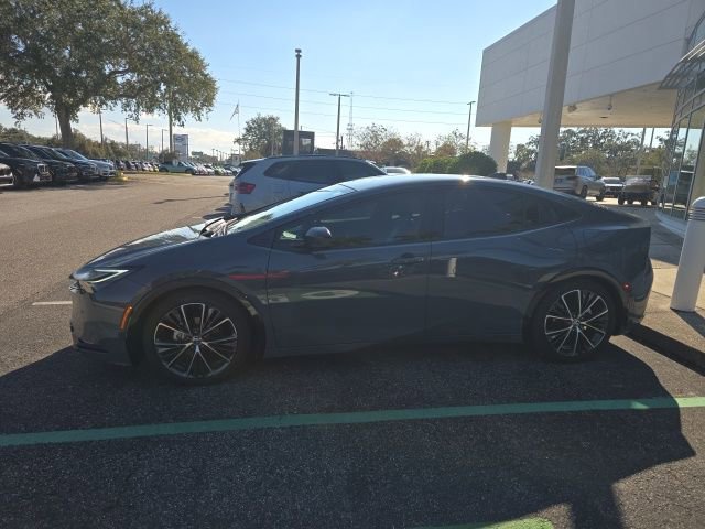 Used 2024 Toyota Prius XLE image 4