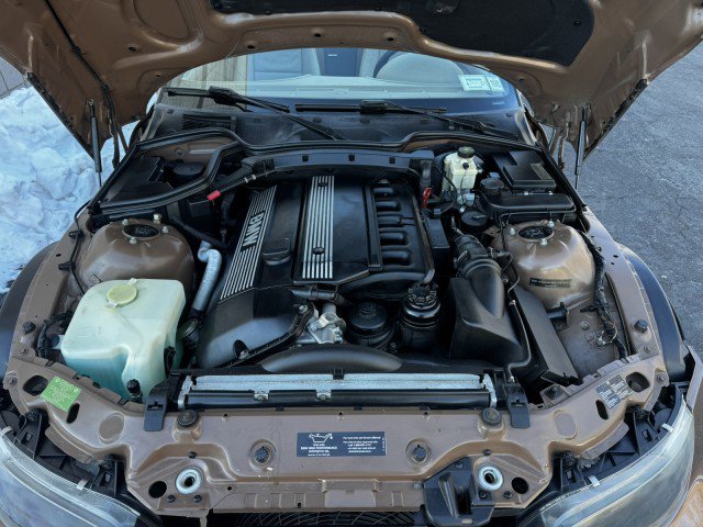 Used 2000 BMW Z3 2.5i RWD image 5
