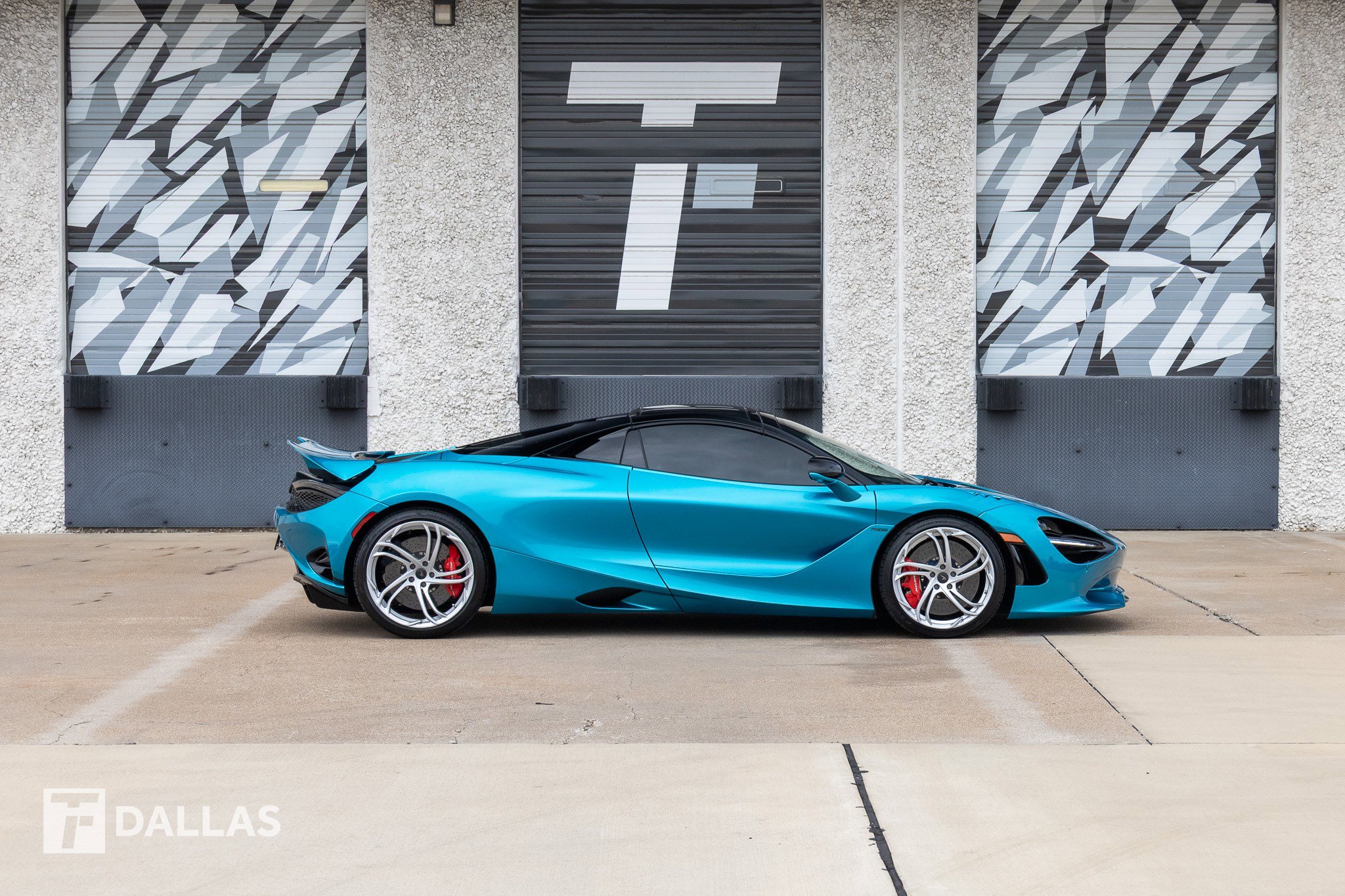 Used 2025 McLaren 750S Spider image 17