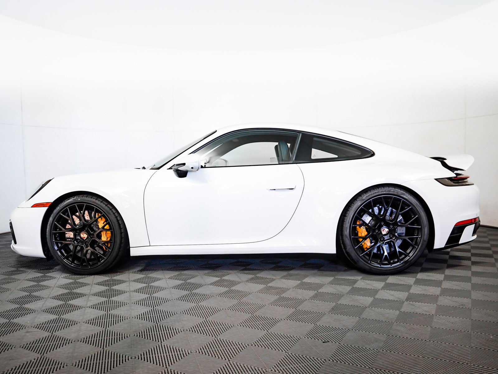 Certified 2024 Porsche 911 Carrera S image 2