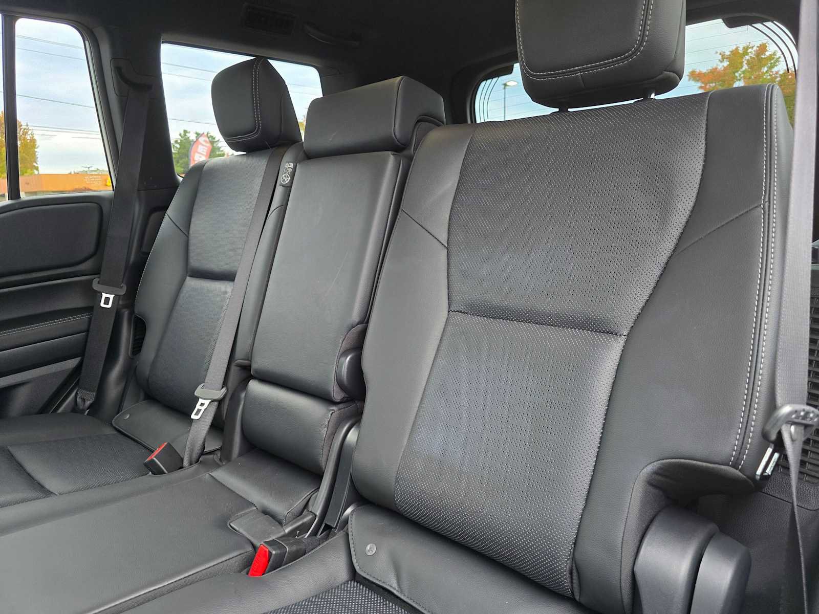 Certified 2025 Toyota Land Cruiser image 19