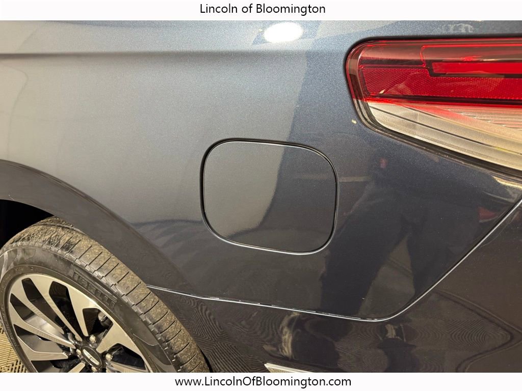 Certified 2022 Lincoln Navigator Reserve image 13