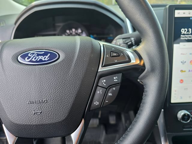 Used 2024 Ford Edge Titanium w/ Equipment Group 301A AWD/4WD image 30
