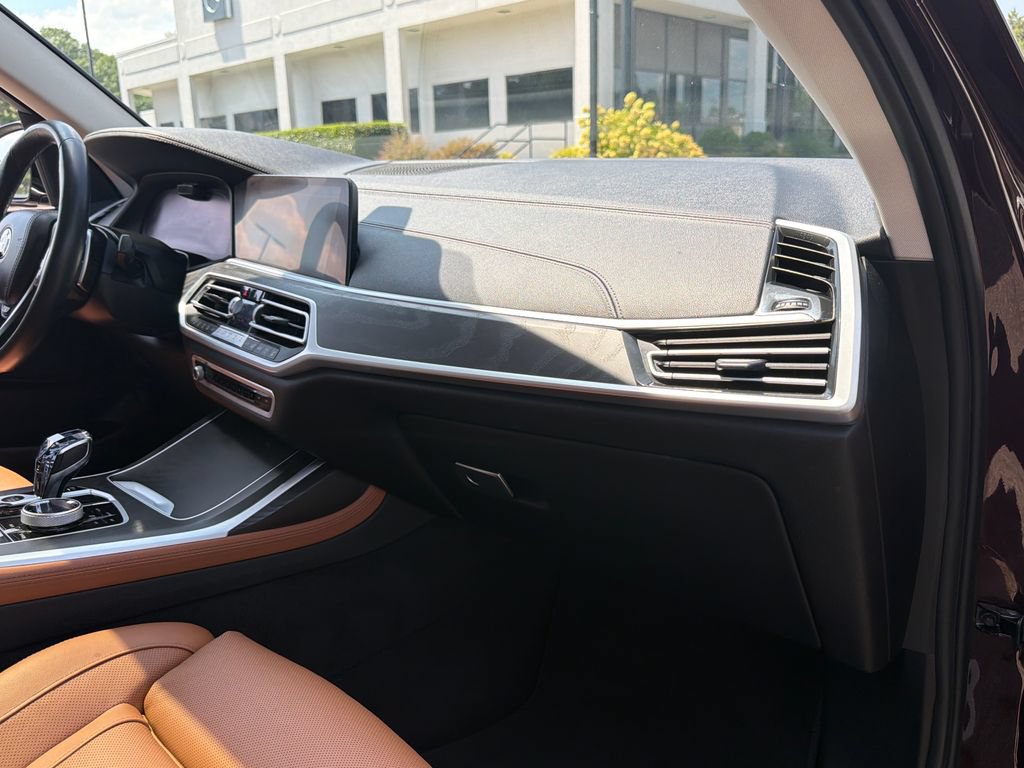 Used 2022 BMW X7 xDrive40i w/ Executive Package AWD/4WD image 37