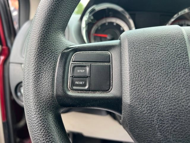 Used 2016 Dodge Grand Caravan SXT FWD image 14