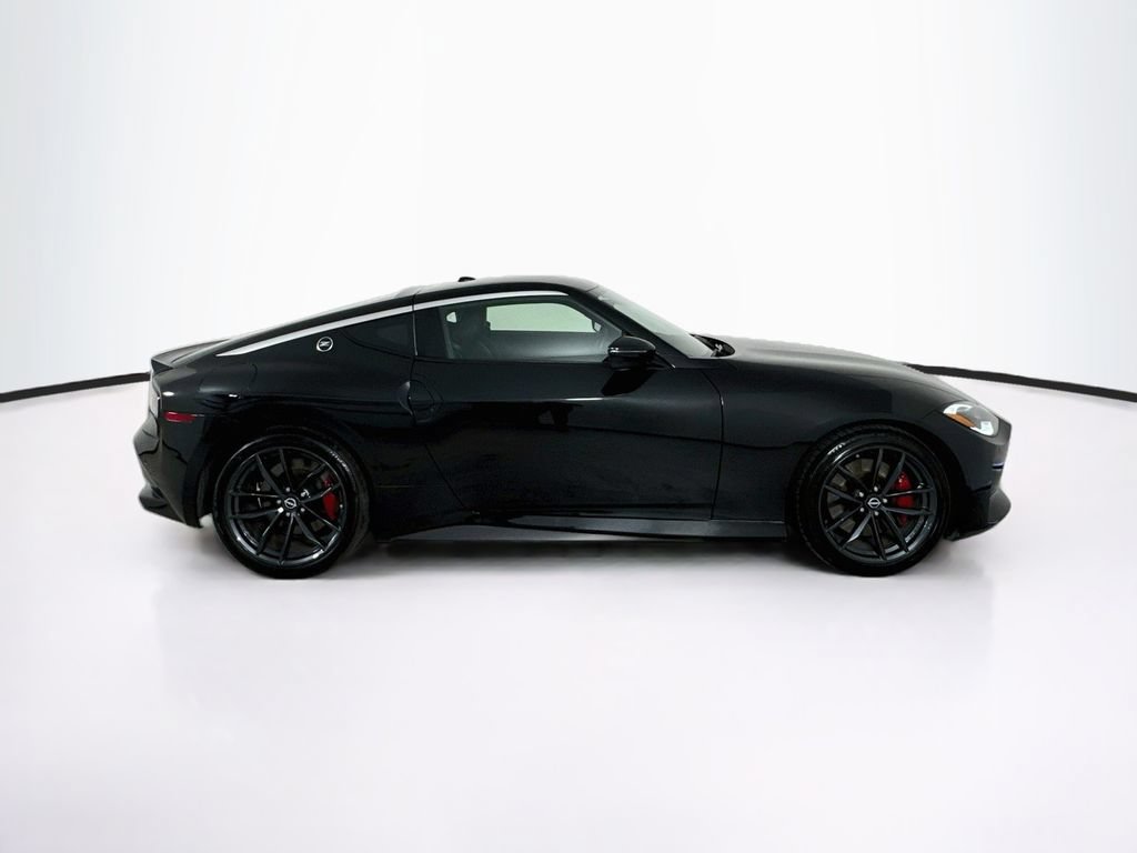 Used 2024 Nissan Z Performance w/ Floor Mat Package RWD image 9