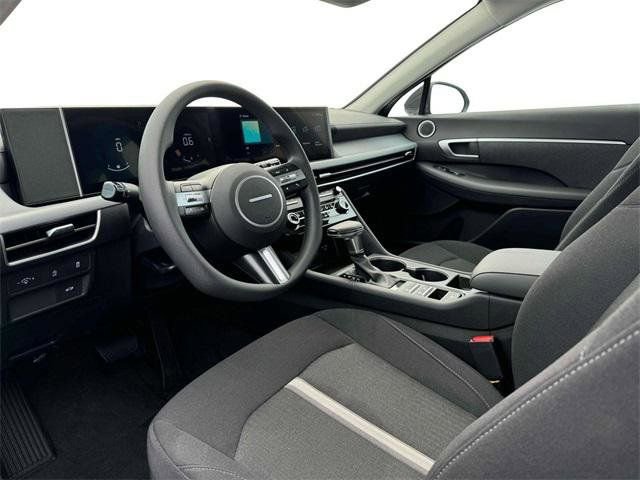 Certified 2025 Hyundai Sonata SE image 14