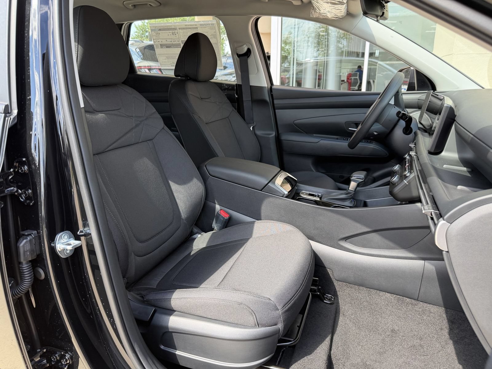 Certified 2026 Hyundai Tucson SE FWD image 25