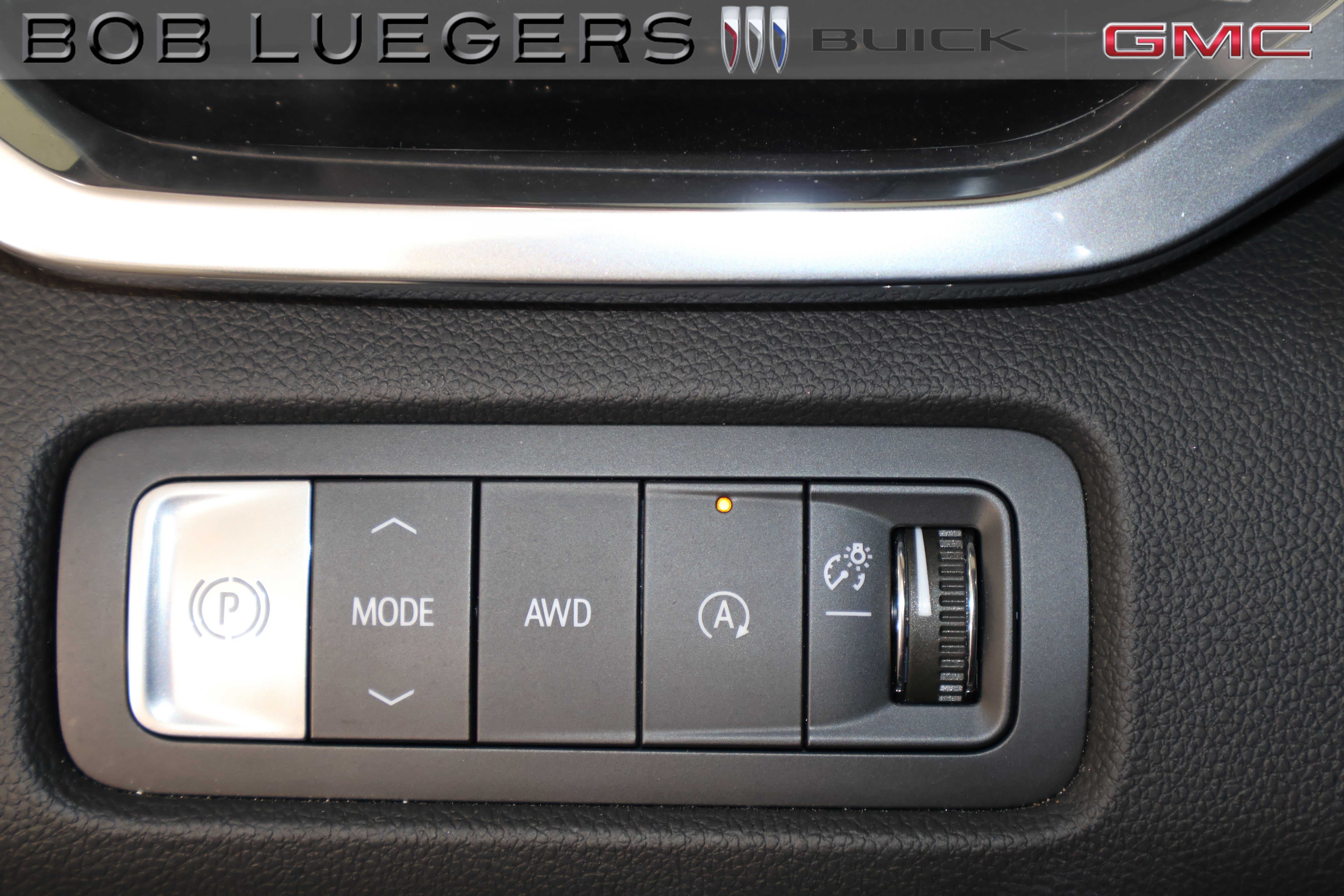 Certified 2026 GMC Acadia Elevation w/ Elevation Premium Package AWD/4WD image 21