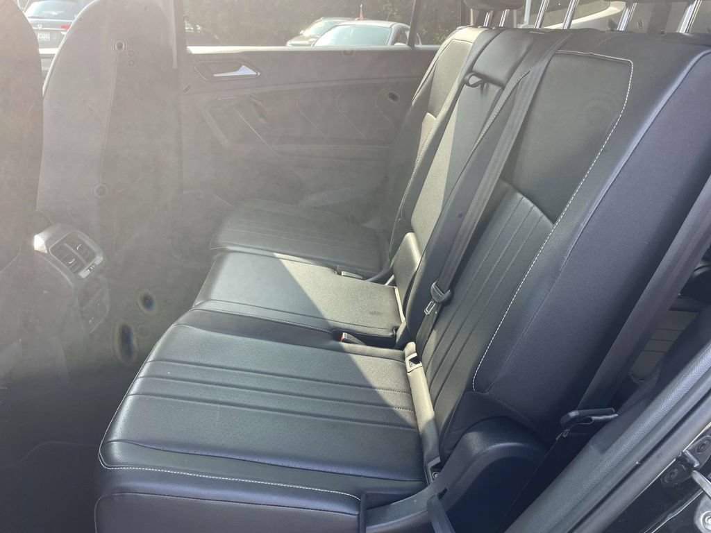 Certified 2023 Volkswagen Tiguan SE FWD image 13