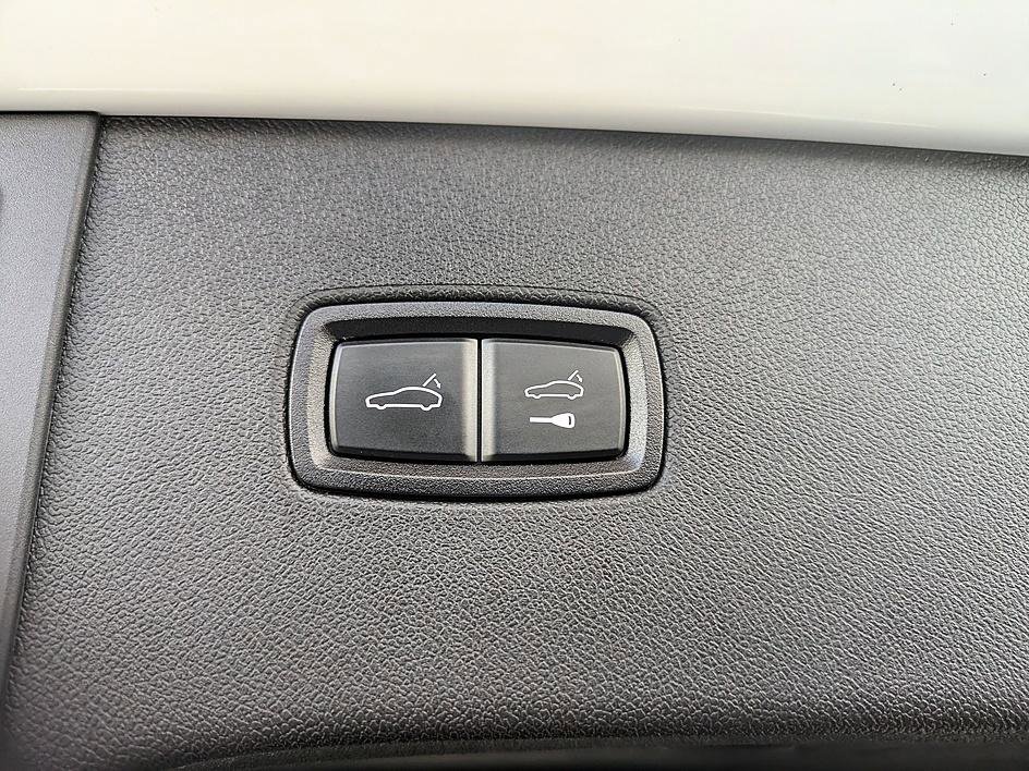 Used 2024 Porsche Cayenne AWD/4WD image 34