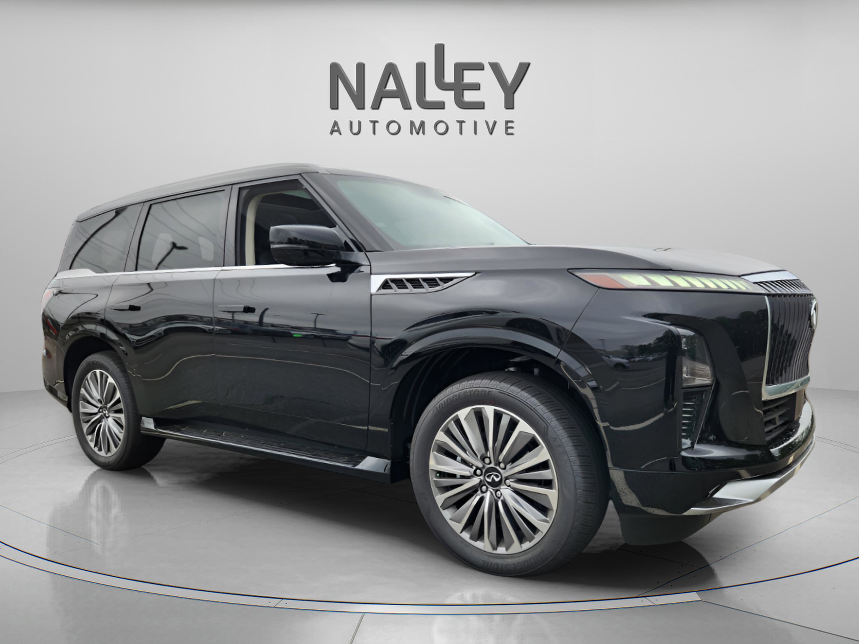 New 2025 INFINITI QX80 Luxe image 7