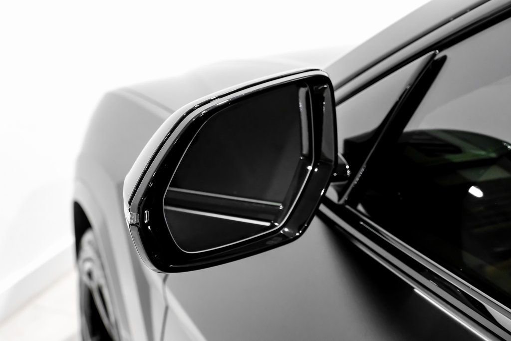 Used 2021 Lamborghini Urus image 19