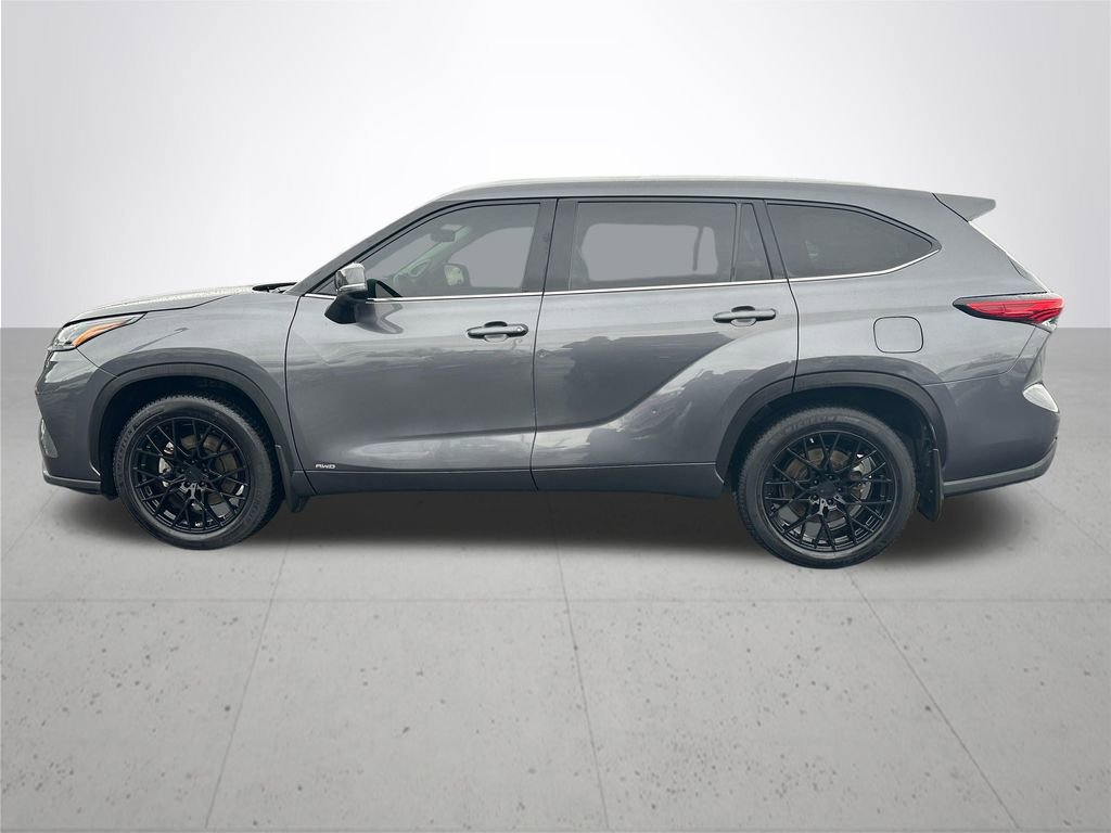 Used 2022 Toyota Highlander Platinum image 10