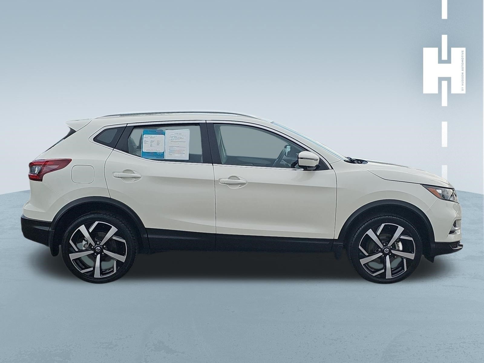 Used 2022 Nissan Rogue Sport SL AWD/4WD image 3