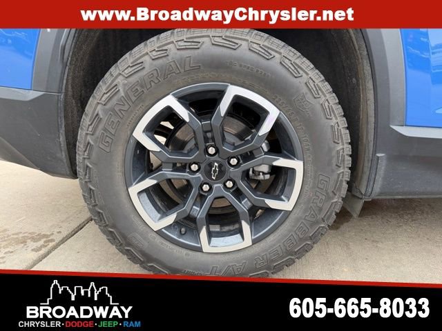 Used 2025 Chevrolet Equinox ACTIV w/ Safety and Technology Package image 8