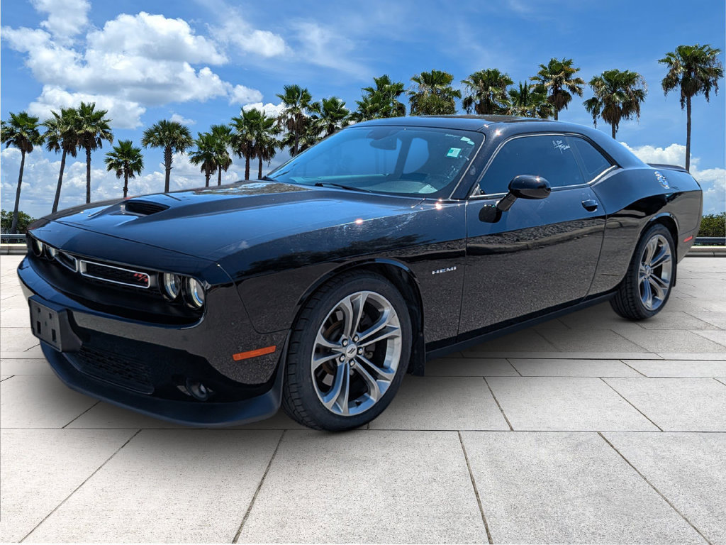 Used 2020 Dodge Challenger R/T w/ Cold Weather Group RWD image 4
