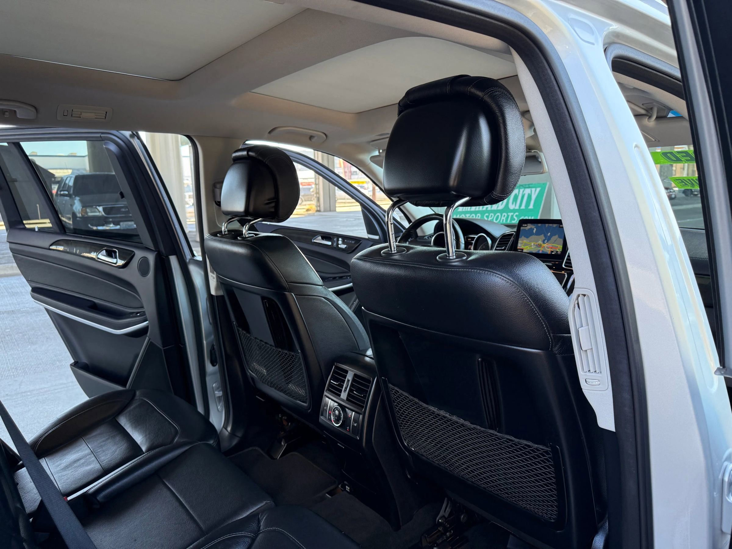Used 2017 Mercedes-Benz GLS 550 4MATIC image 25