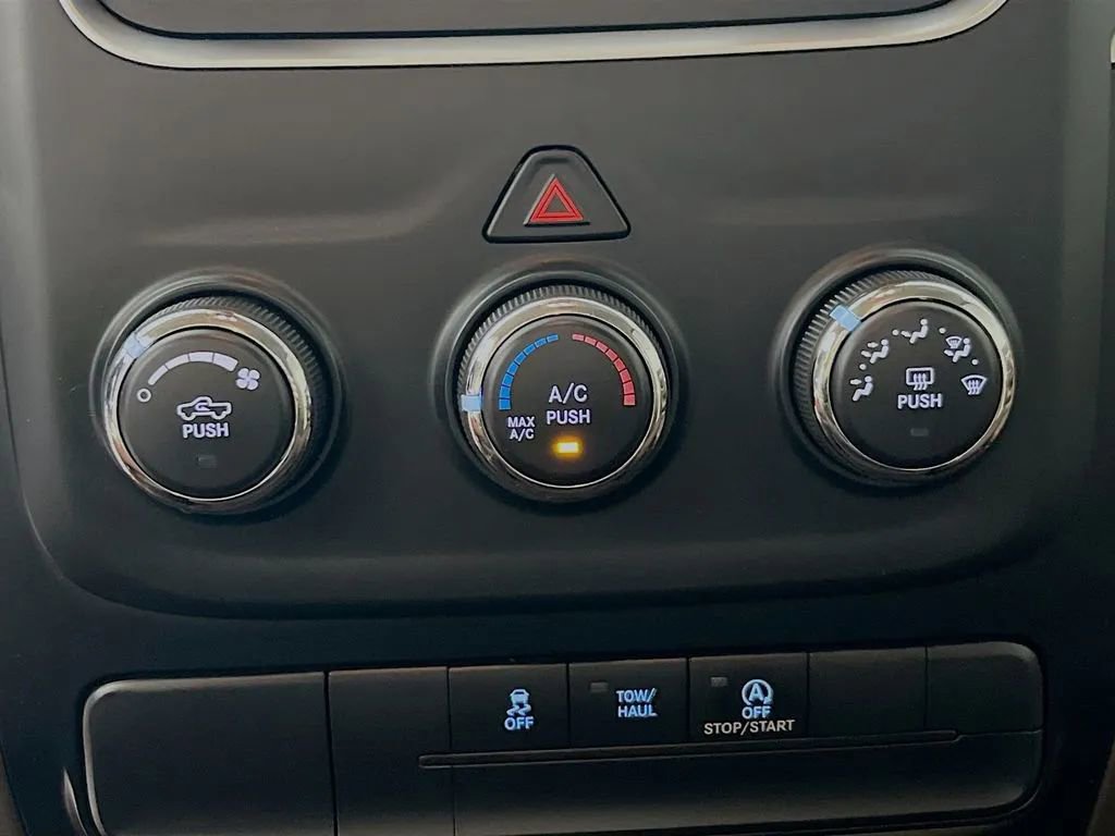 Used 2013 RAM 1500 HFE RWD image 16
