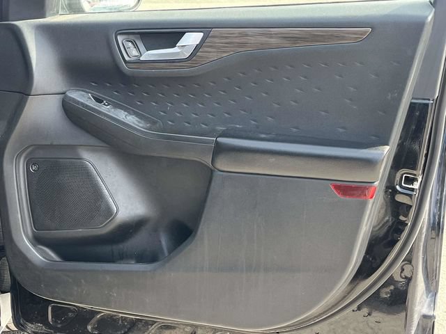 Used 2020 Ford Escape Titanium AWD/4WD image 26