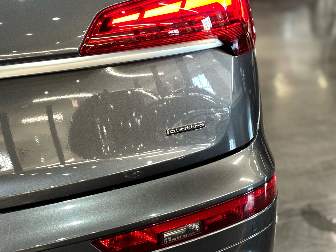 Used 2022 Audi Q5 e Prestige w/ Prestige Package image 16