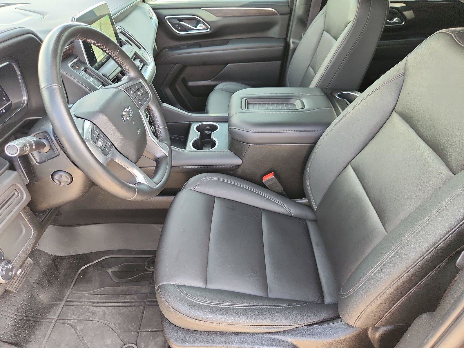 Used 2023 Chevrolet Suburban Z71 w/ Luxury Package AWD/4WD image 20