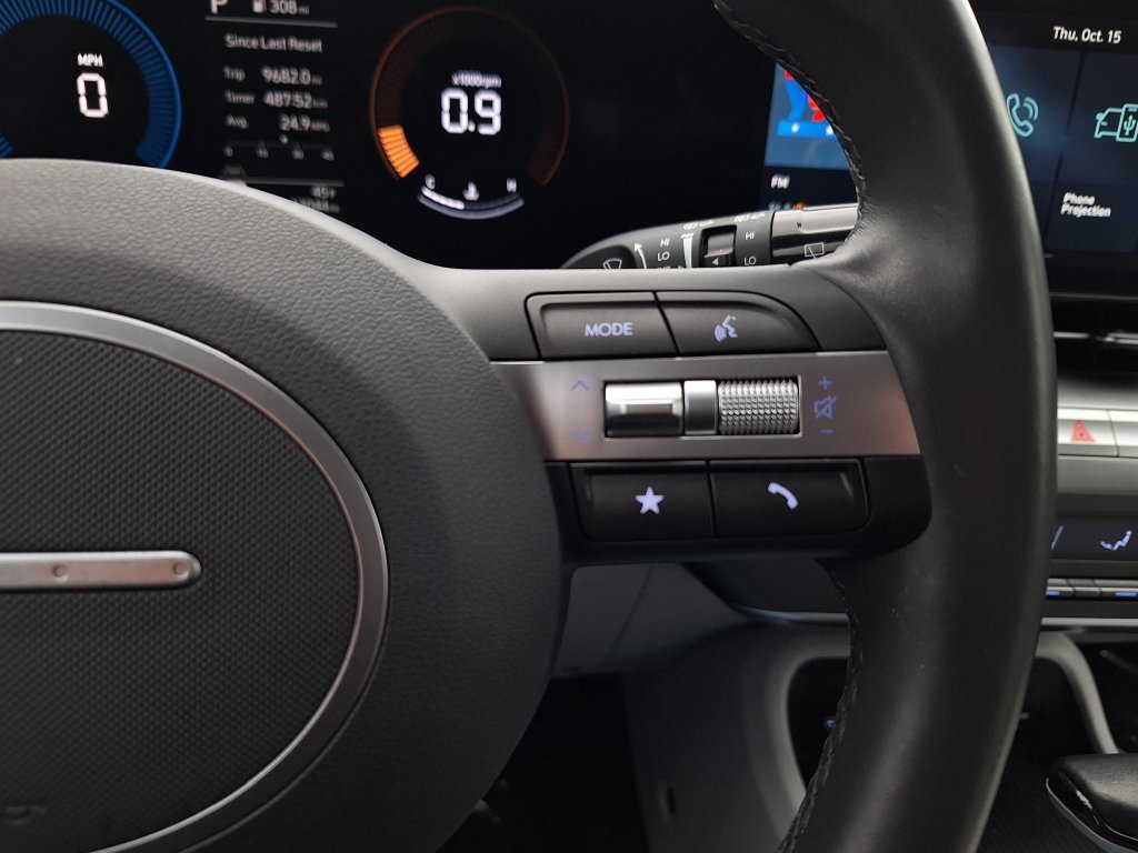 Certified 2024 Hyundai Kona SEL AWD/4WD image 17