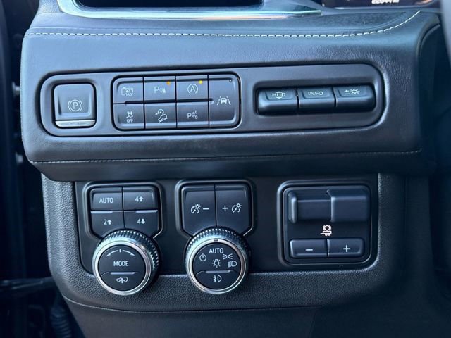 Certified 2023 GMC Yukon Denali Ultimate image 5