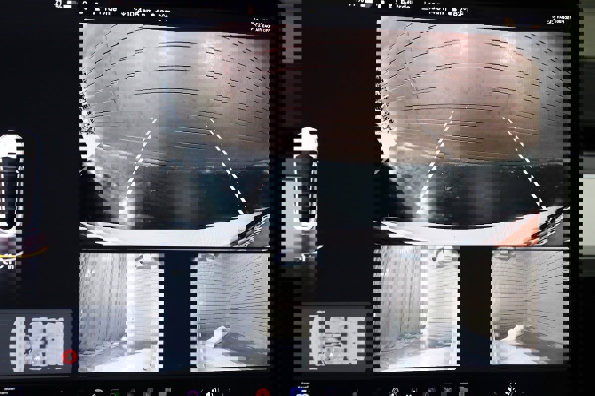 Used 2020 Tesla Model 3 Performance image 21