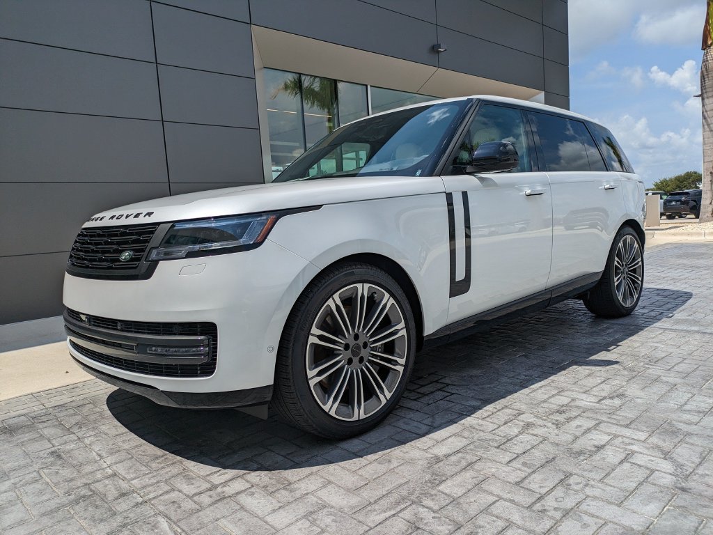 New 2026 Land Rover Range Rover Long Wheelbase SE