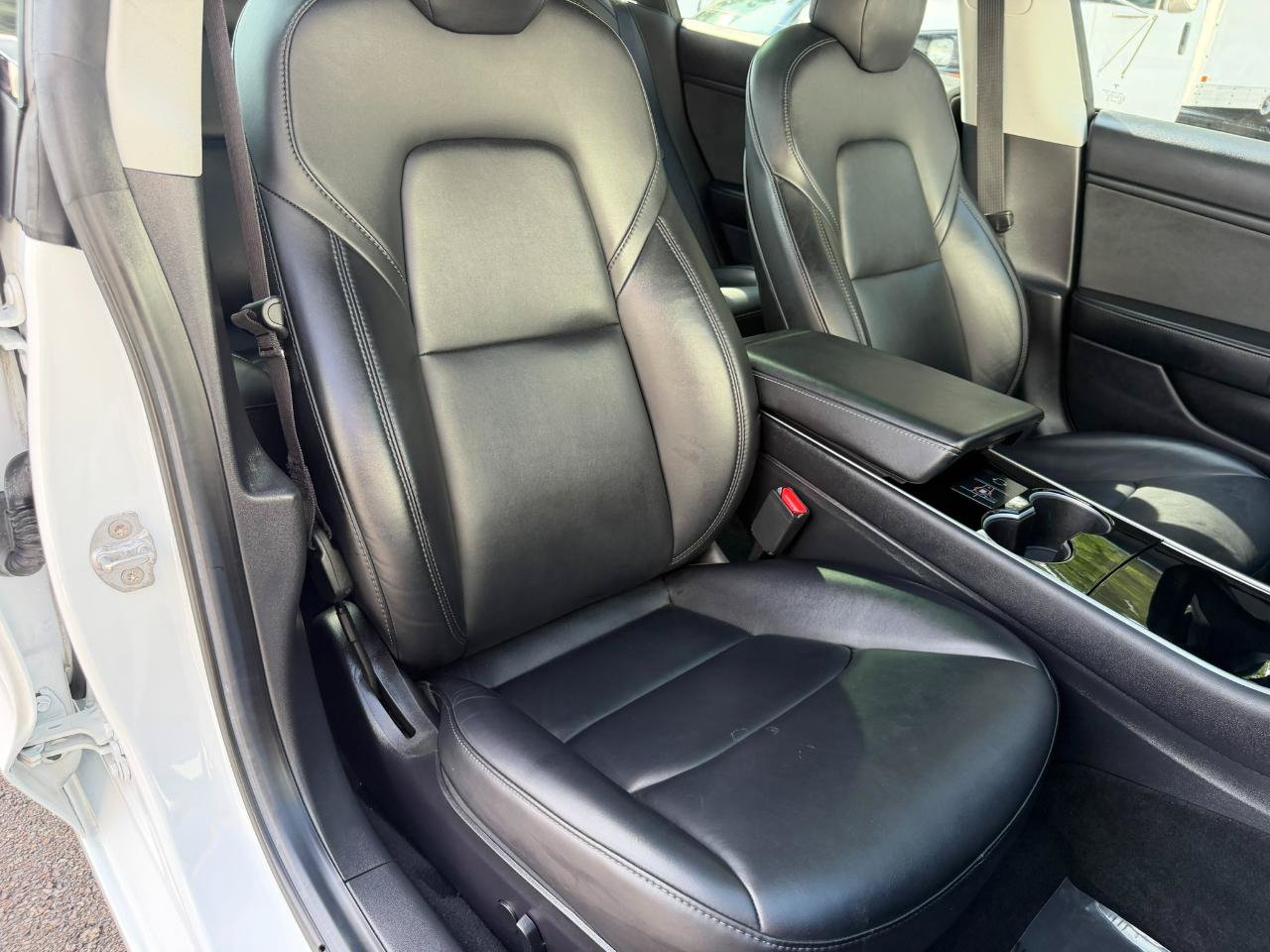 Used 2019 Tesla Model 3 Mid Range RWD image 39
