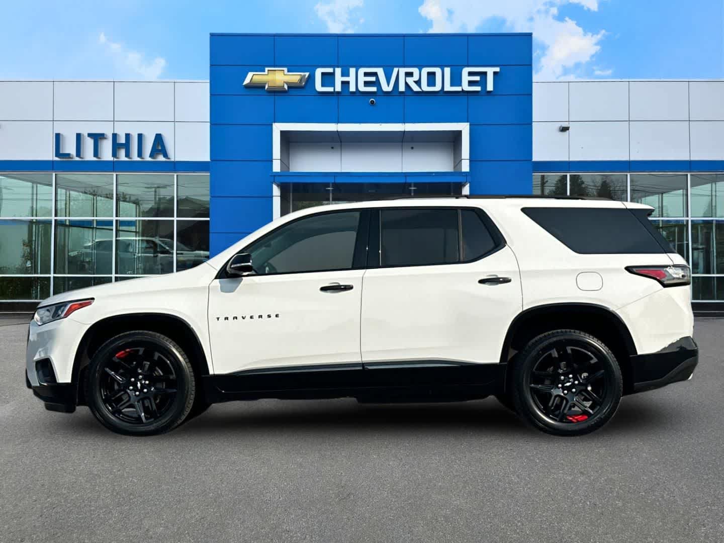 Used 2020 Chevrolet Traverse Premier w/ Redline Edition AWD/4WD image 5