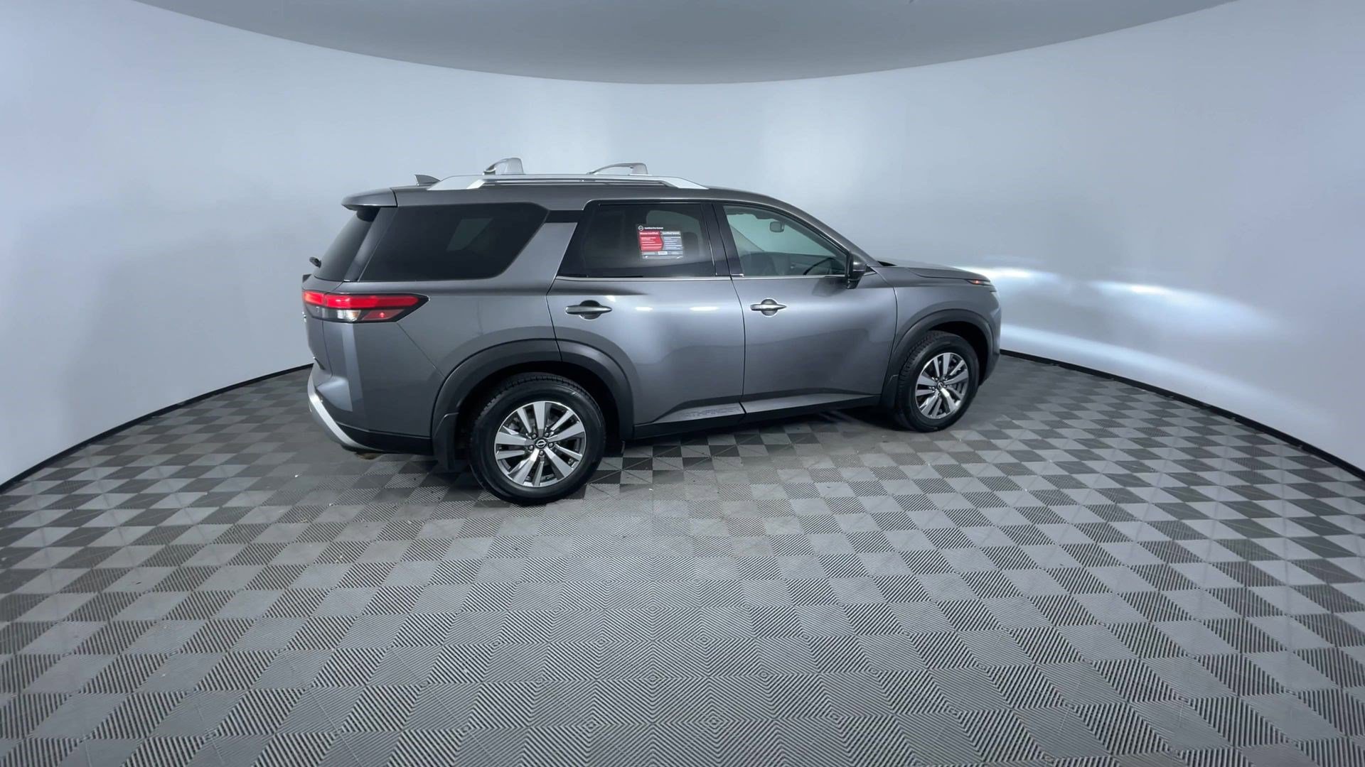 Certified 2022 Nissan Pathfinder SL image 9