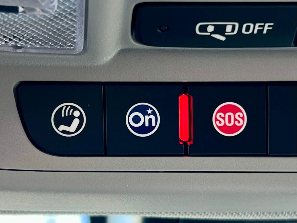 Used 2025 Chevrolet Blazer LT image 29