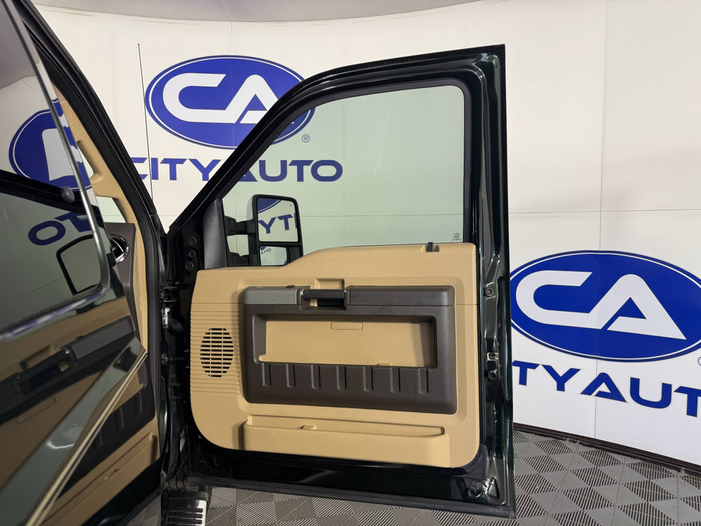 Used 2014 Ford F250 XLT w/ XLT Premium Package image 13