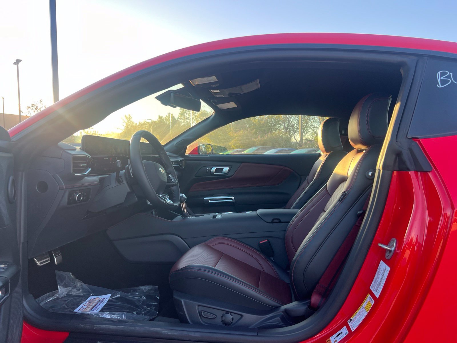 Used 2025 Ford Mustang GT Premium RWD image 17