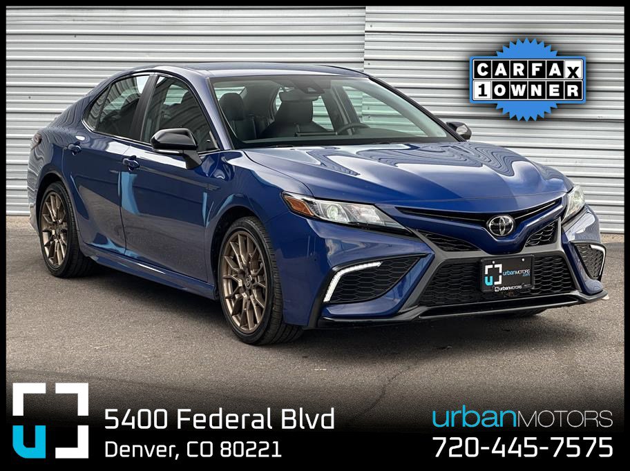 Used 2024 Toyota Camry SE AWD/4WD image 1
