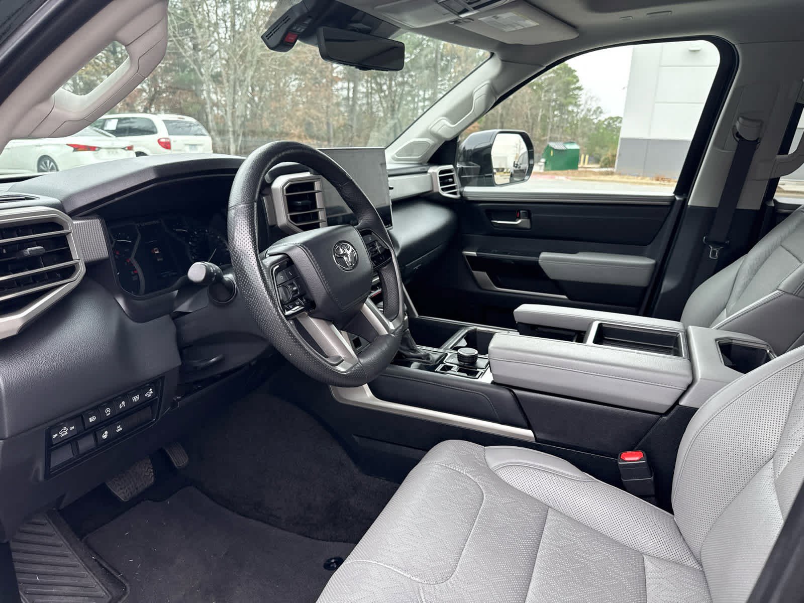 Used 2023 Toyota Tundra Limited image 8