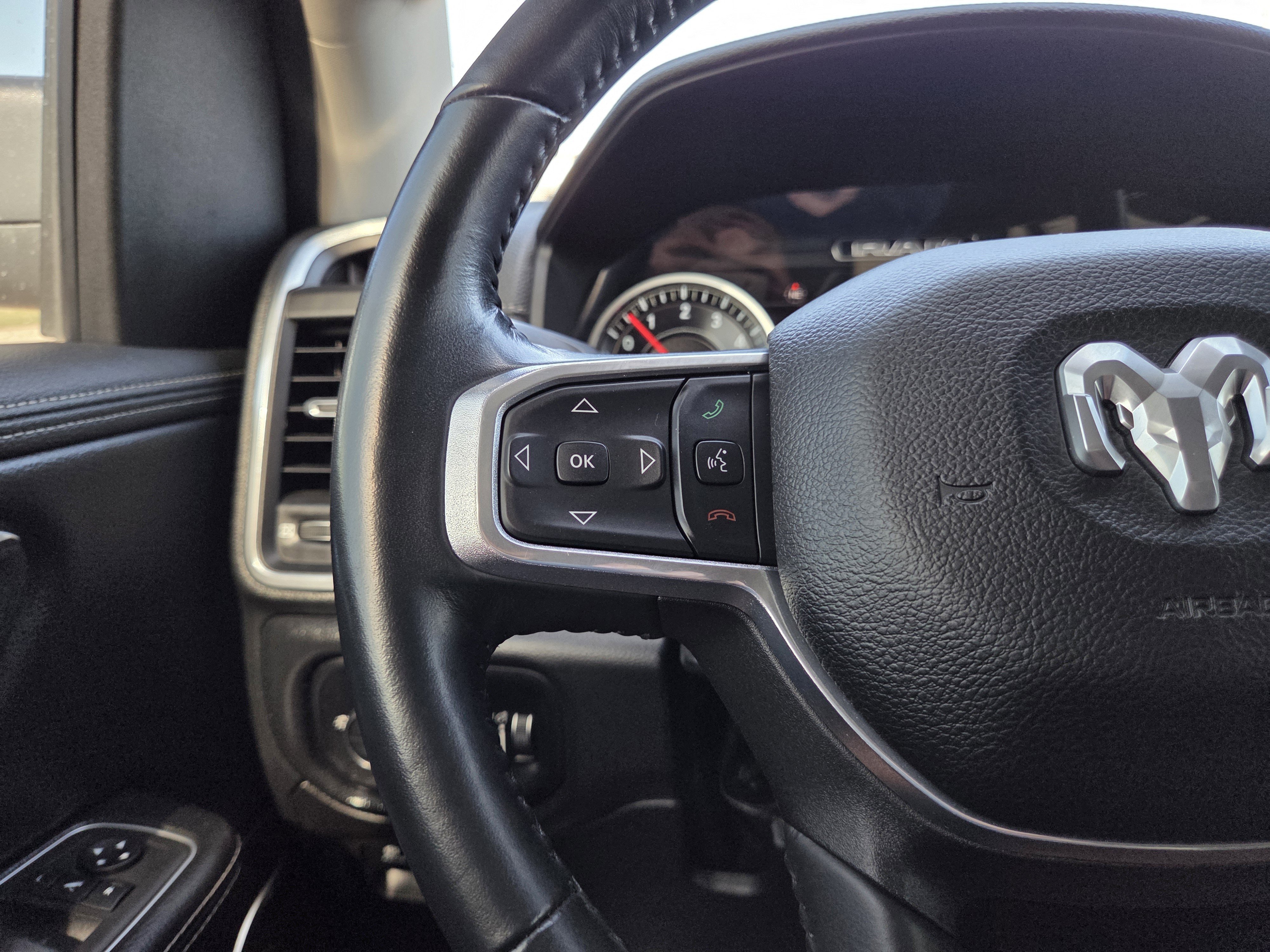 Used 2022 RAM 1500 Laramie image 40